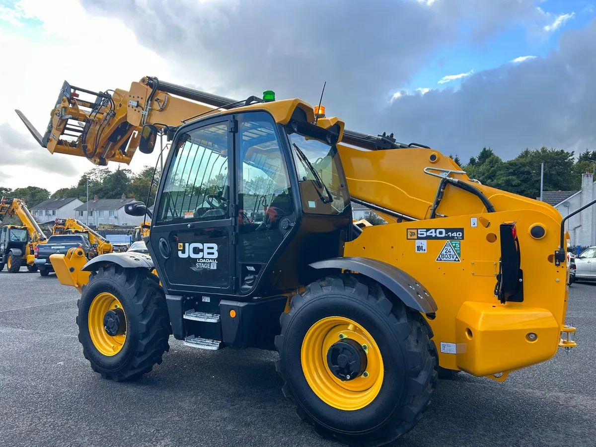 NEW 2025 JCB 540-140 Sway / AC / 3 Yr Warranty - Image 3