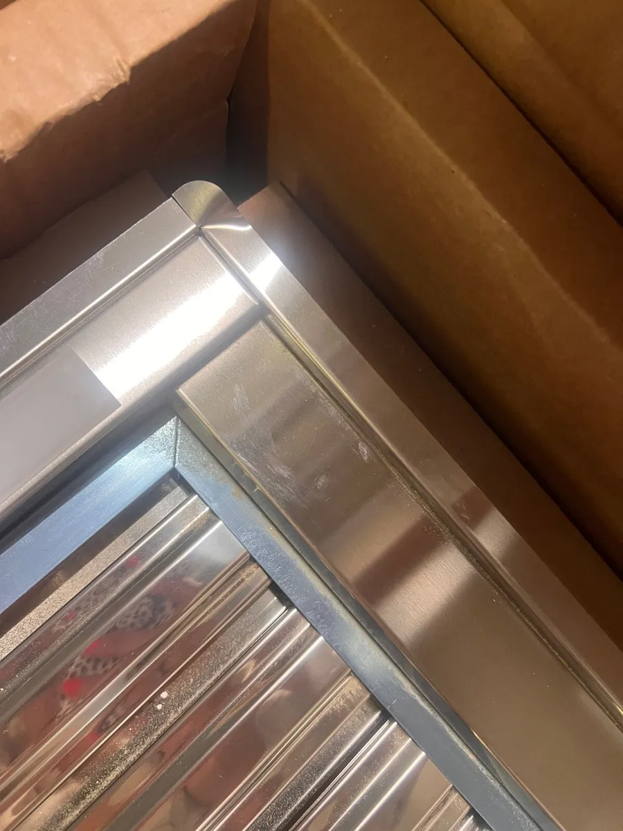 Elicia CT 35 -120 built in extractor hood - Image 3