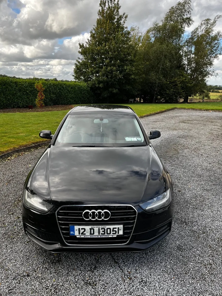Audi A4 2012 - Image 2