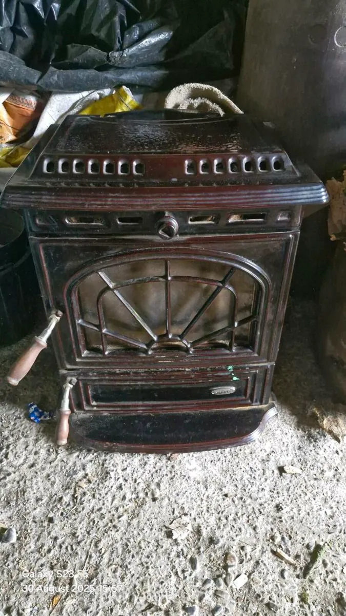Stove - Image 1