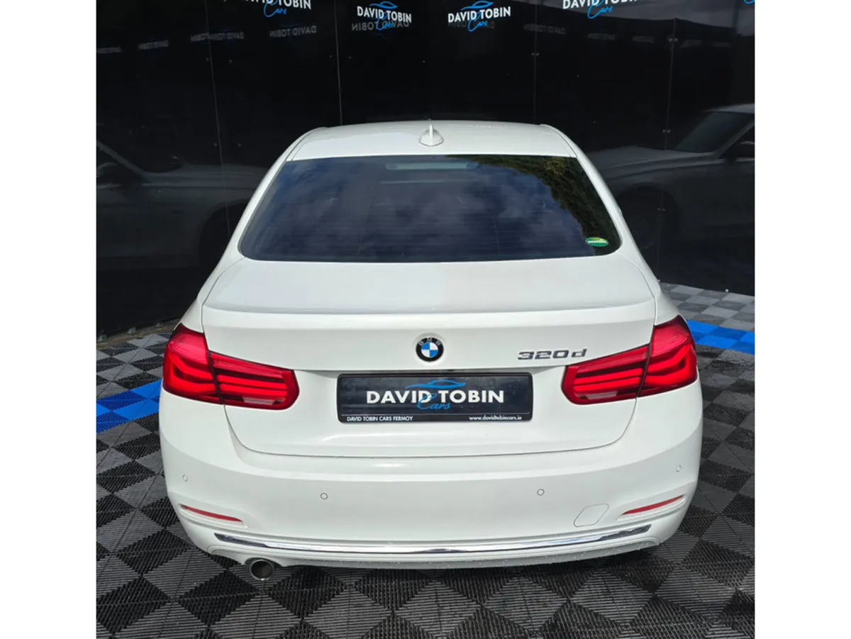 BMW 3-Series 320D LUXURY LOW MILEAAGE - Image 3
