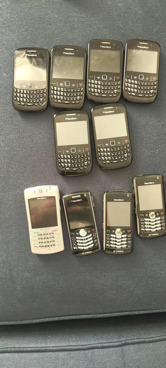 10  Blackberry Phone's - Image 1