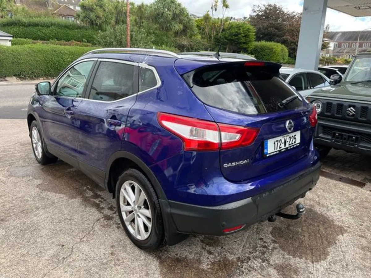 Nissan QASHQAI 1.5 SV Premium 17 4DR - Image 2
