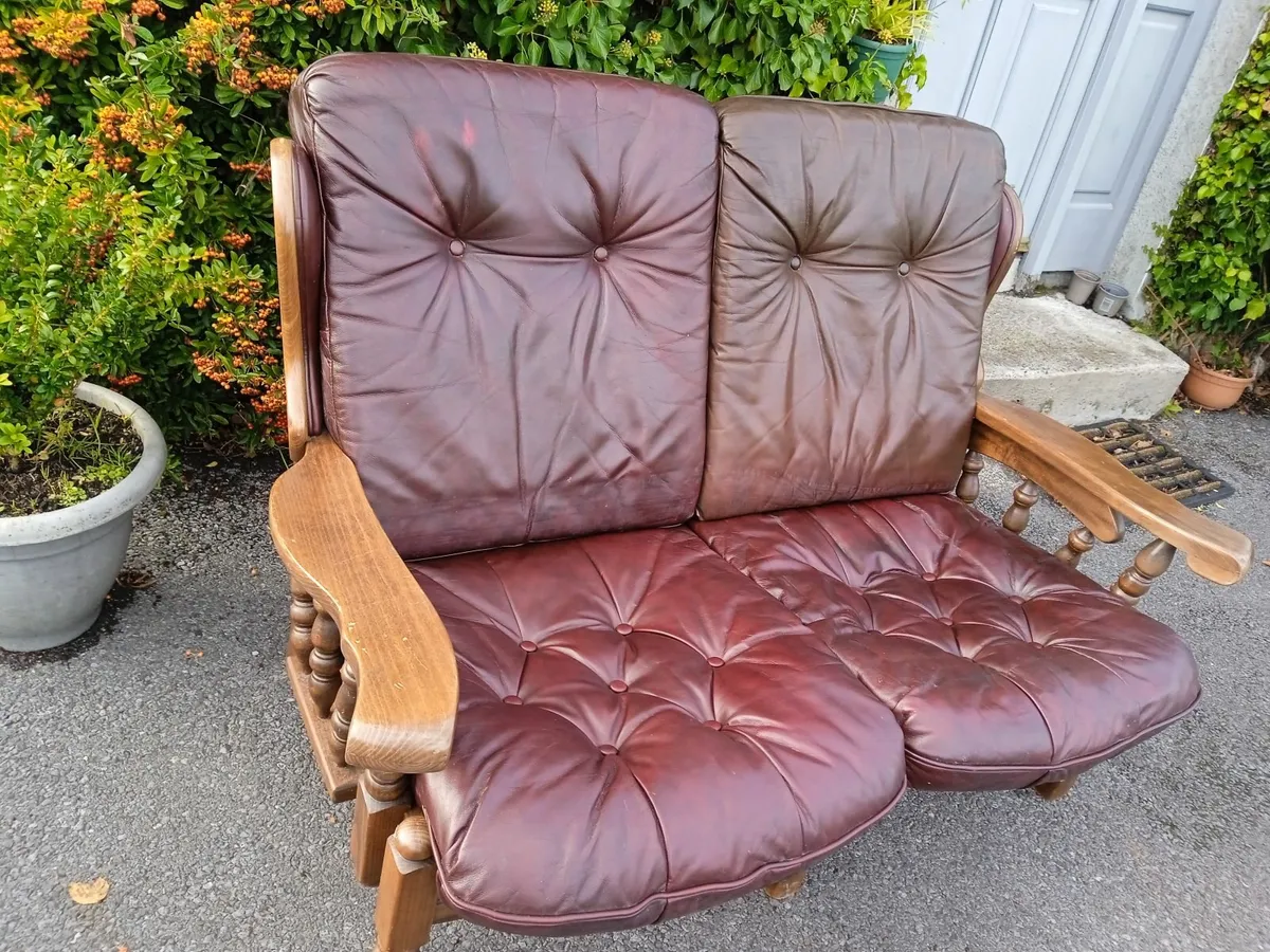 leather 2 seater - Image 3