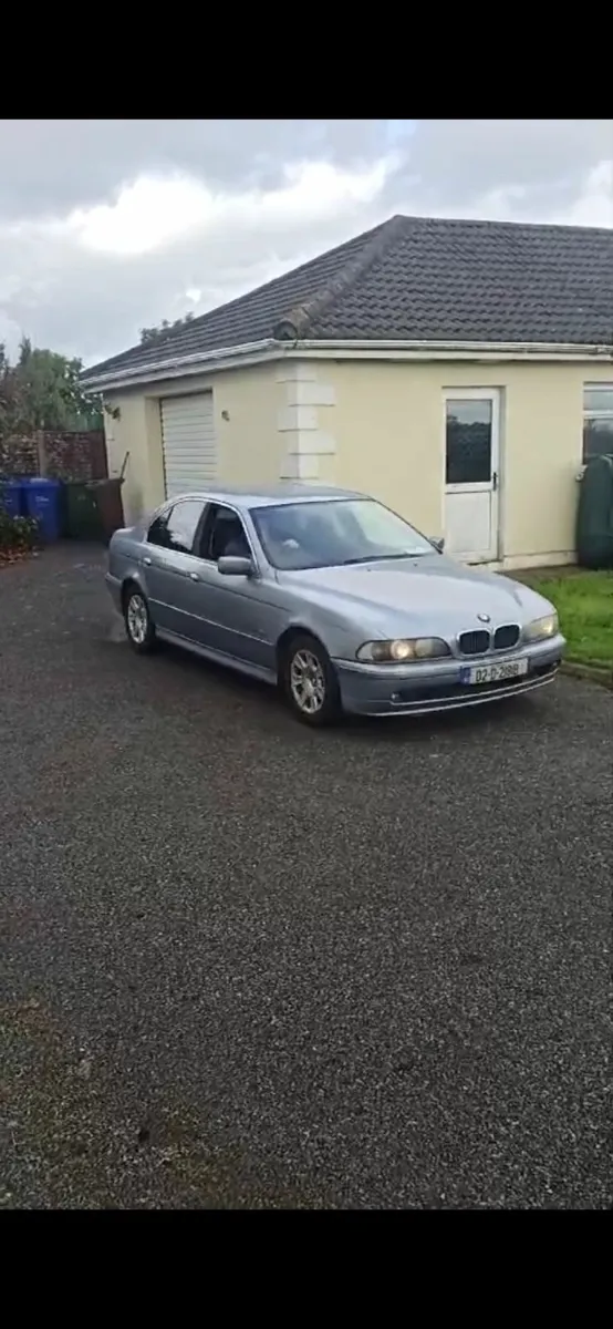 BMW 5-Series 2002 - Image 3