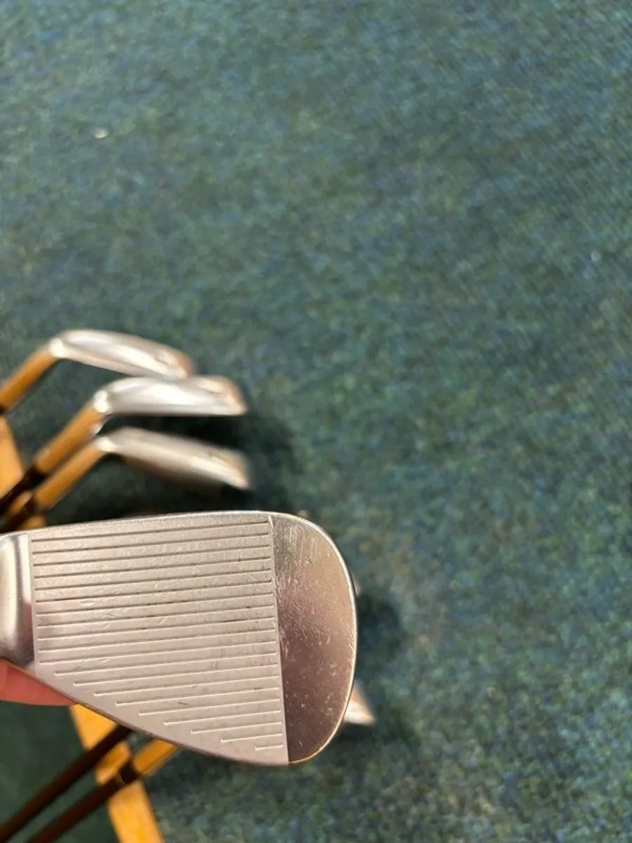 Callaway legacy black irons - Image 2