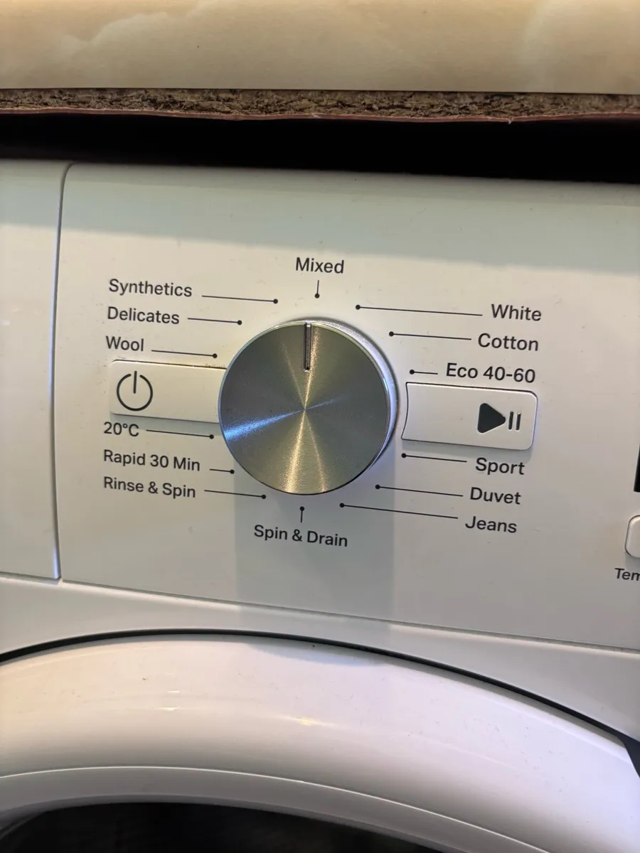 Whirlpool washing machine 7kg Excellent condition - Image 3