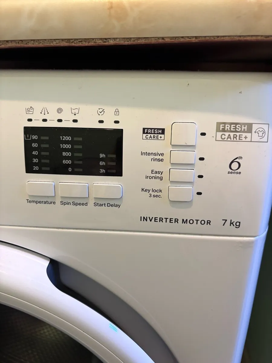 Whirlpool washing machine 7kg Excellent condition - Image 4