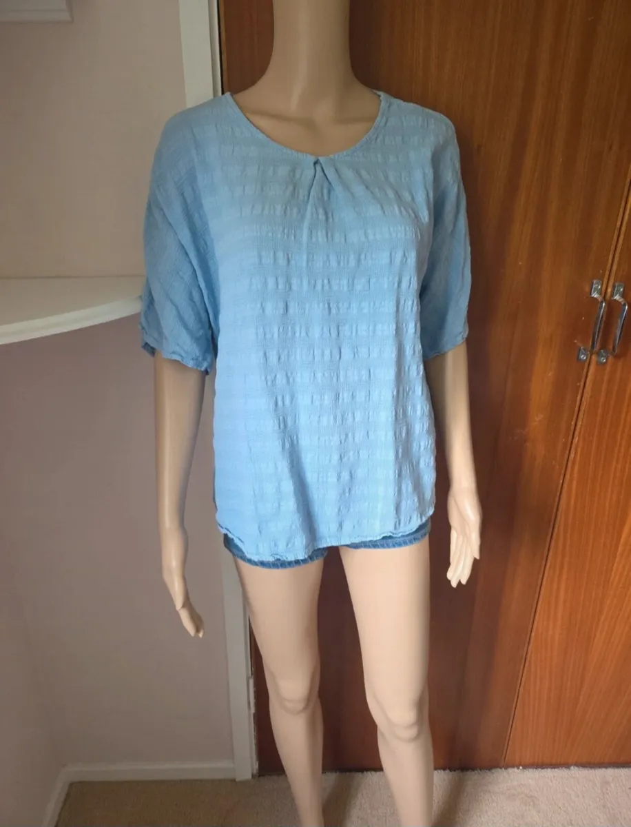 Size 14 Ladies Tops Bundle - Image 3