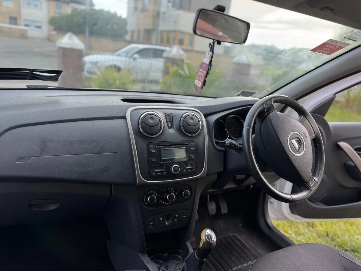 Dacia Sandero 2016 - Image 4