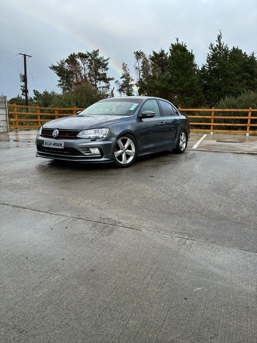 Volkswagen Jetta Mk6 - Image 3