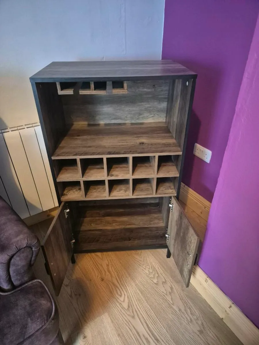 Drinks cabinet - Image 1