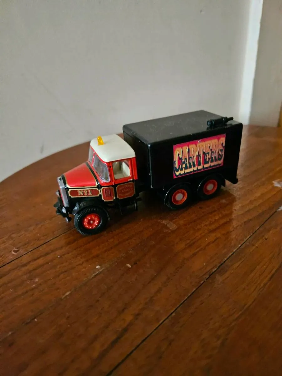 Corgi Circus Fair Ground Showmans Range Truck - Image 1