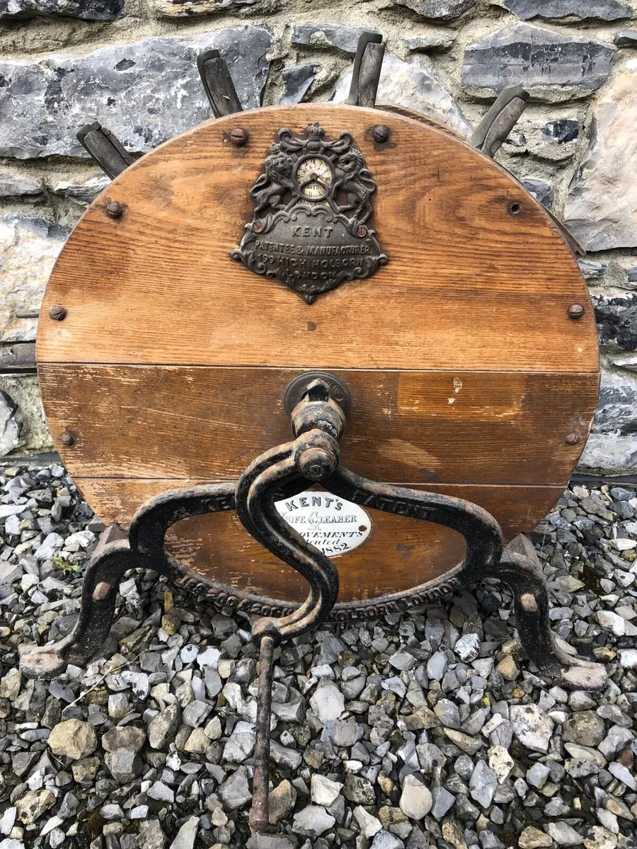 Antique knife sharpener - Image 1