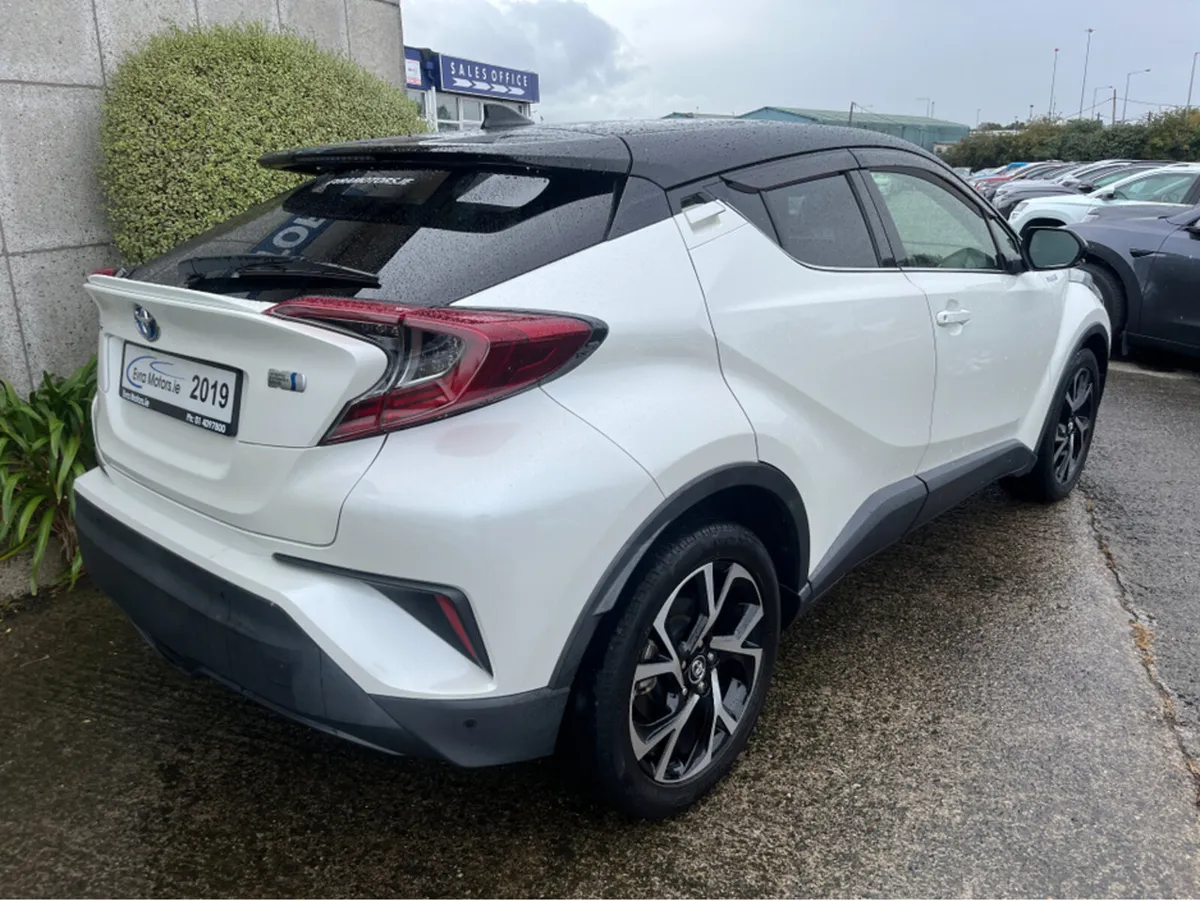 Toyota C-HR SOL AUTOMATIC 1.8 PETROL //HIGH SPEC// - Image 3