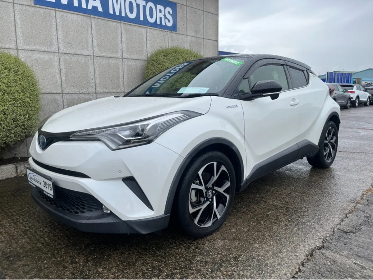 Toyota C-HR SOL AUTOMATIC 1.8 PETROL //HIGH SPEC// - Image 4