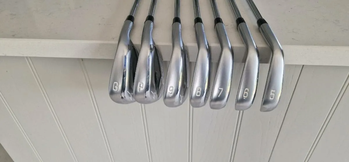 Mizuno JPX forged irons - Image 1
