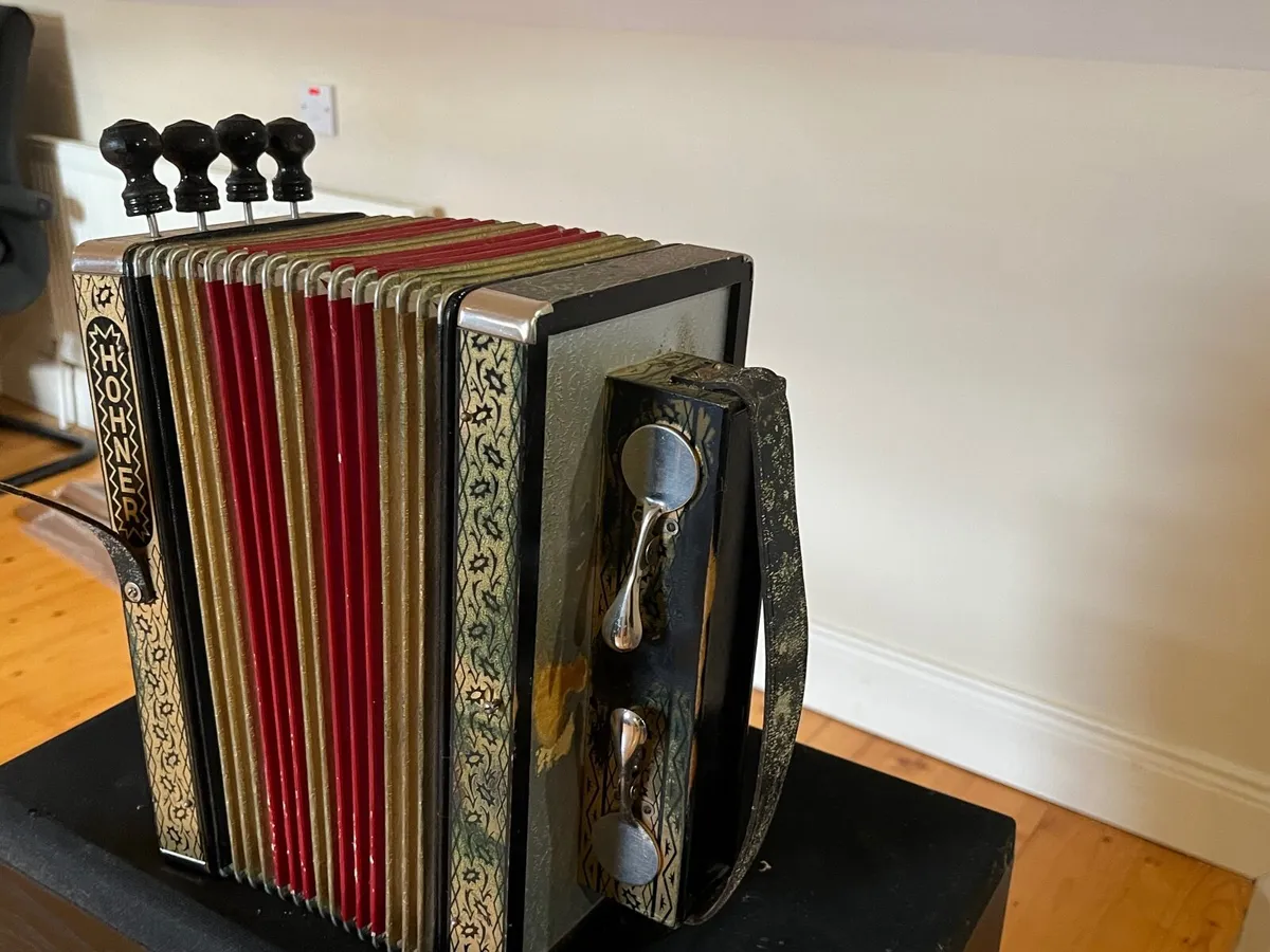 Hohner melodeon - Image 3