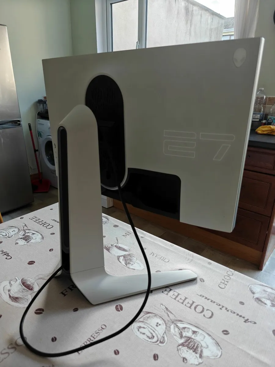 Gaming Monitor, Alienware 240hz 1080p 27 inch - Image 1