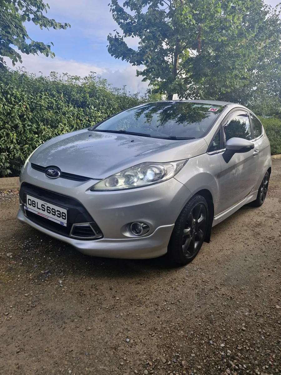 Ford Fiesta - Image 1