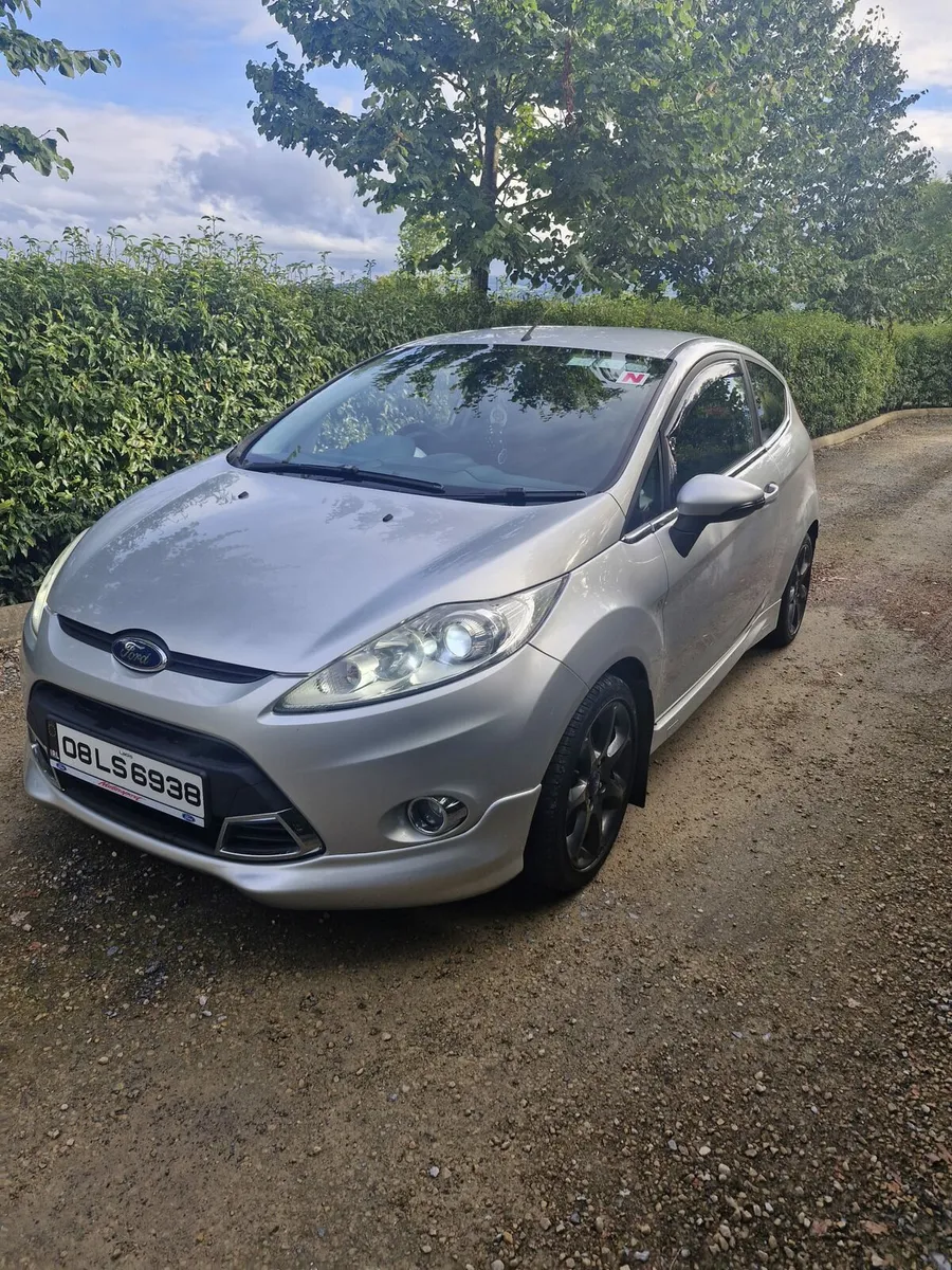 Ford Fiesta - Image 4