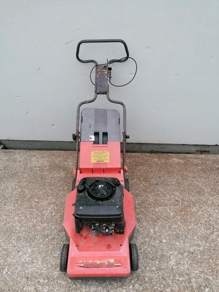 Husqvarna Royal 42 Push Vintage Lawnmower - Image 3