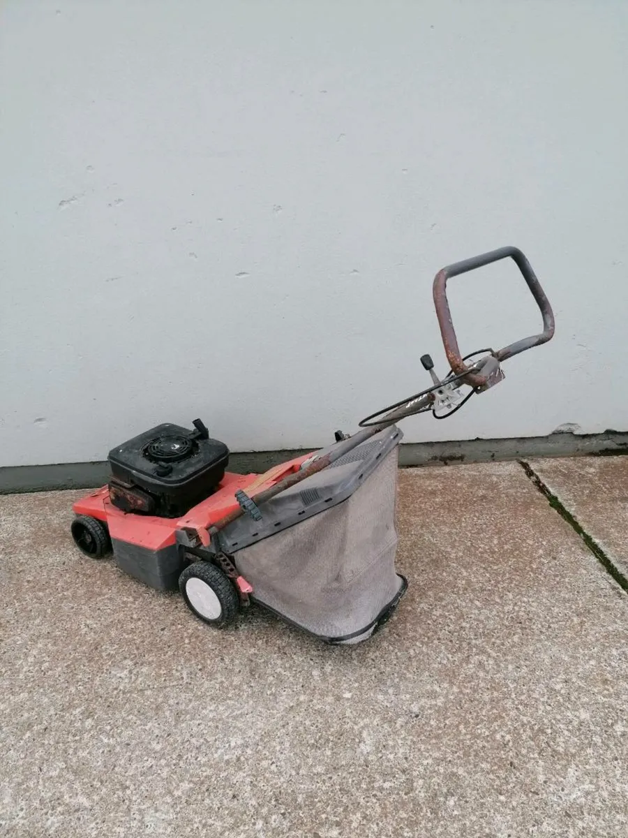 Husqvarna Royal 42 Push Vintage Lawnmower - Image 4