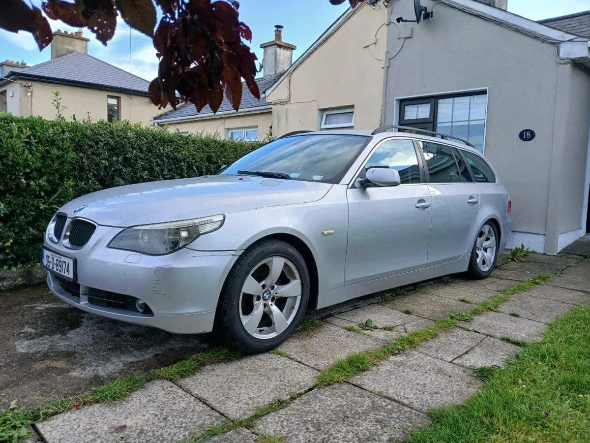 520D TOURING - Image 2