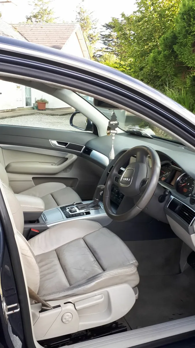 Audi A6 2009 TDI Automatic - Image 4