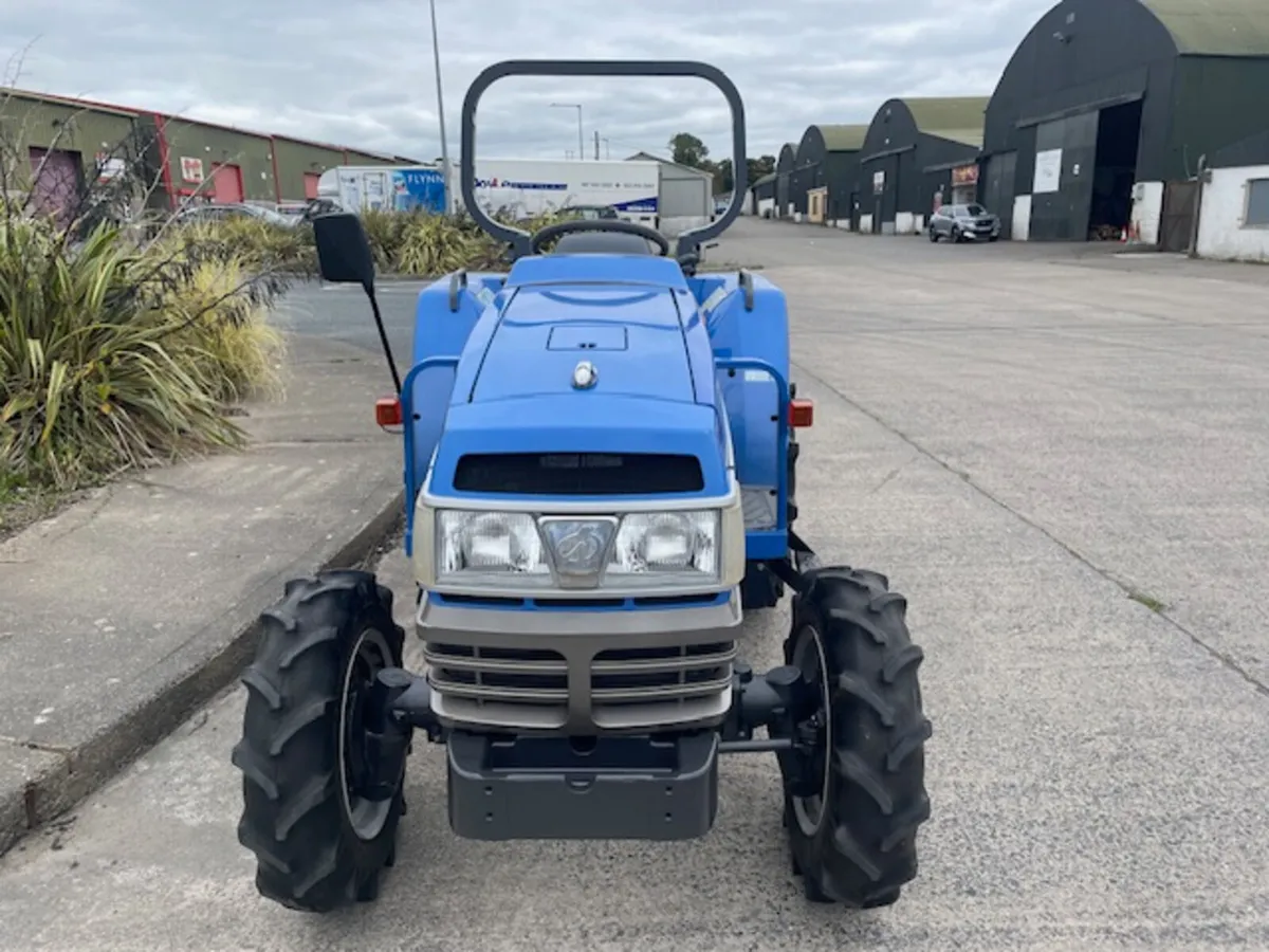 COMPACT TRACTOR ISEKI GEAS TG-273 - Image 4