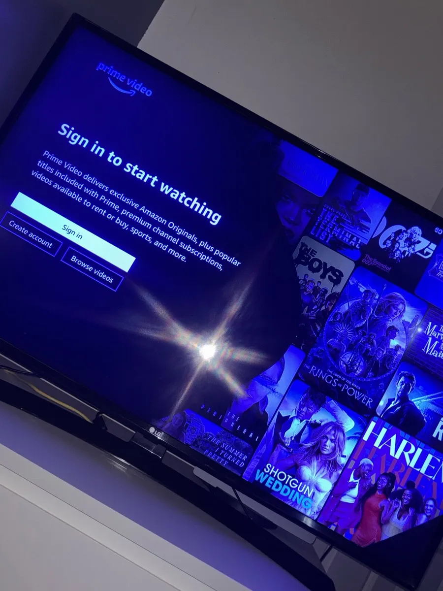 LG Smart TV 43” - Image 2