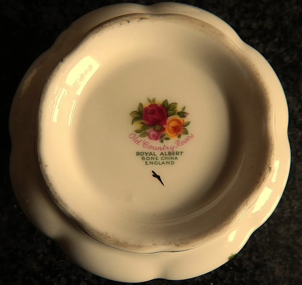 5 Royal Albert old Country Rose Bone China Pieces - Image 4