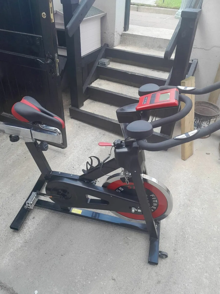 Home gym fitness bike - Image 1