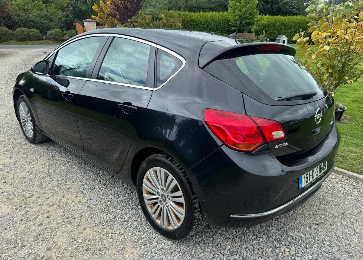 Opel Astra Taxed & Tested - Image 4