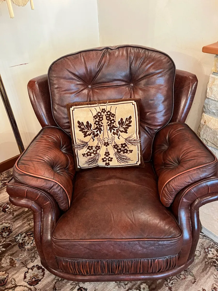3 seater 1 and 1 - Image 3