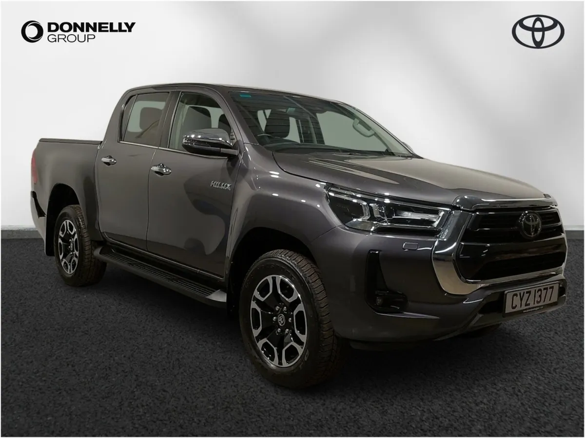 Toyota Hilux Diesel Invincible - Image 1