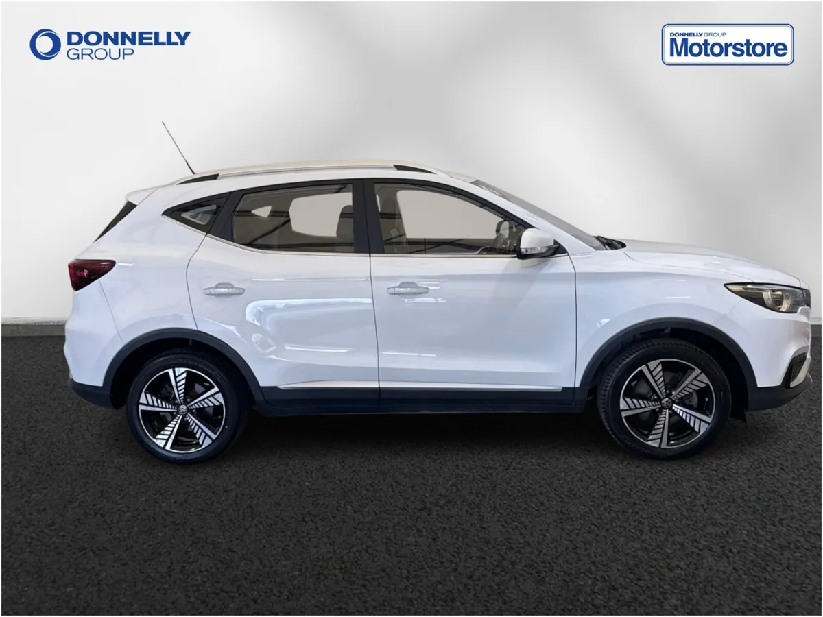 MG ZS Electric Hatchback Exclusive - Image 3