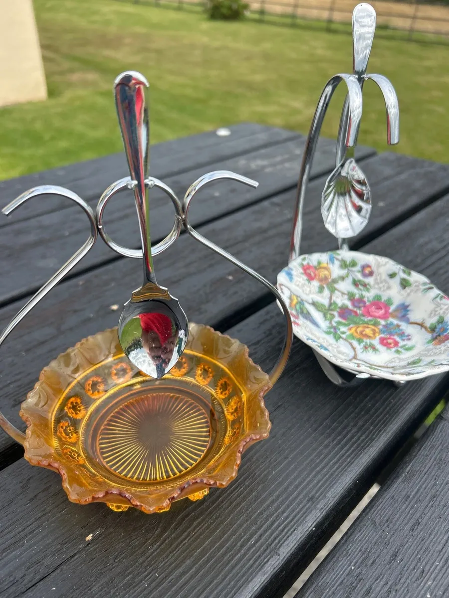 2 beautiful Jam dishes with spoons - Image 1