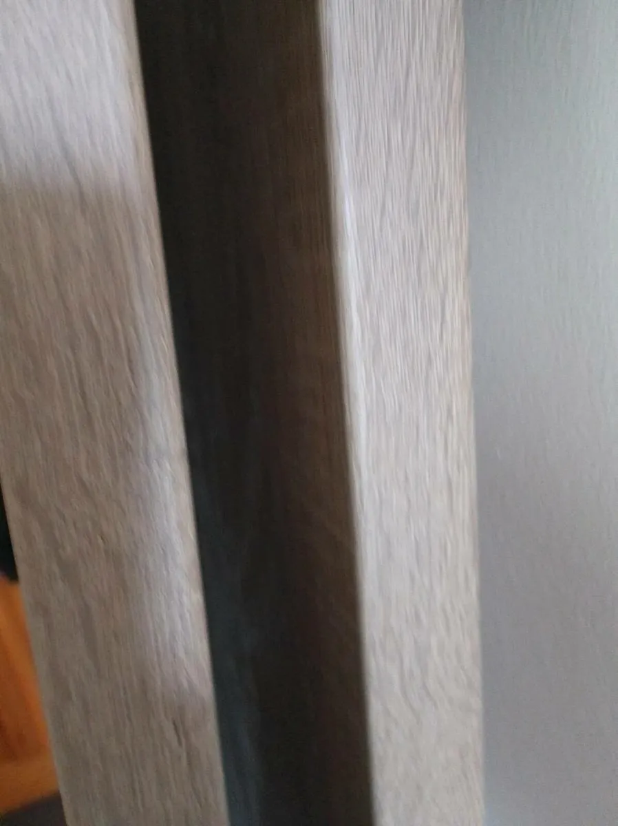 Laminate kitchen counter top - Image 2