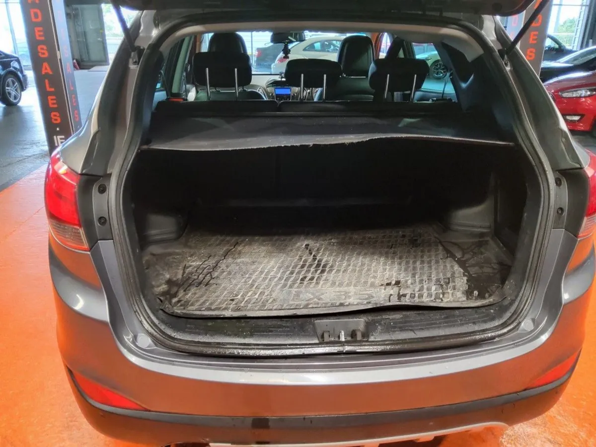 Hyundai ix35 1.7 Diesel Premium 2WD 115hp - Image 4