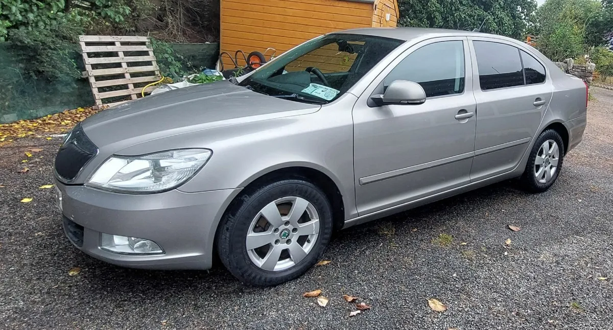Skoda Octavia 2012 1.6TDI (Lady Owner) TAX & NCT - Image 1
