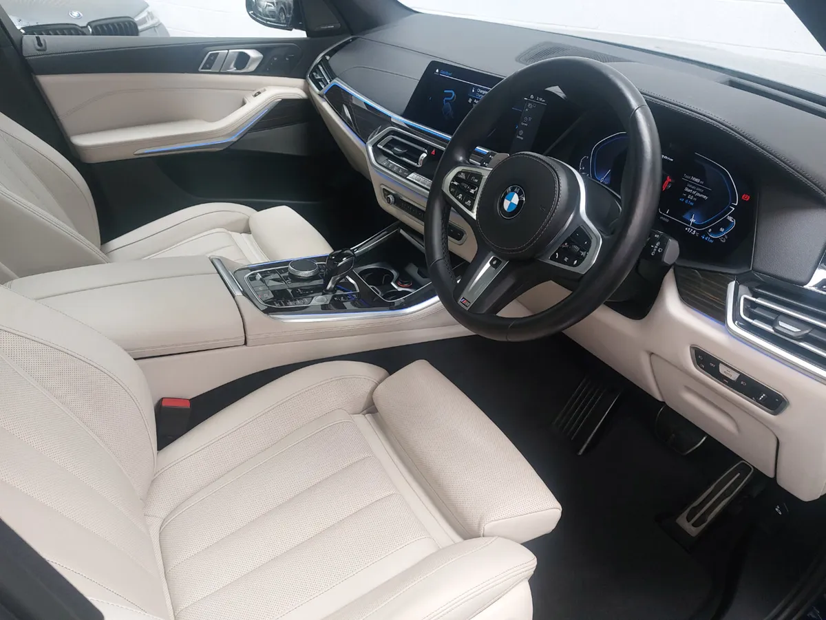 X5 45E M SPORT PRO XDRIVE (HUGE SPEC) SKY LOUNGE P - Image 4