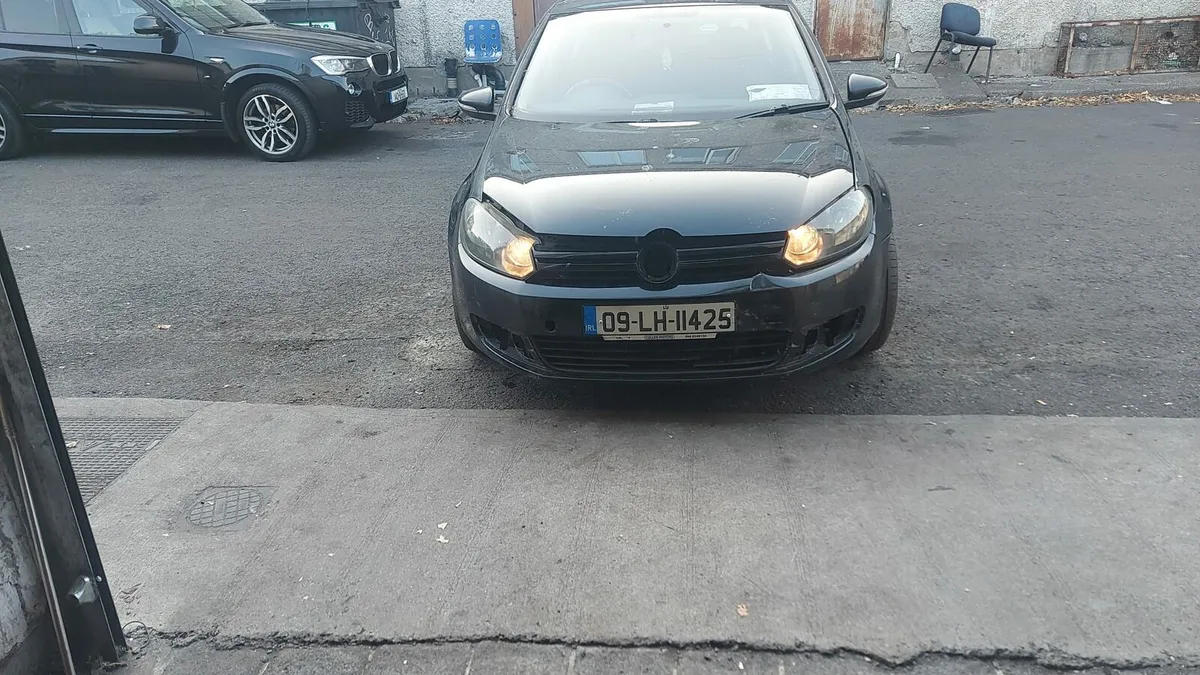 VW Golf 2009 make me an offer - Image 2