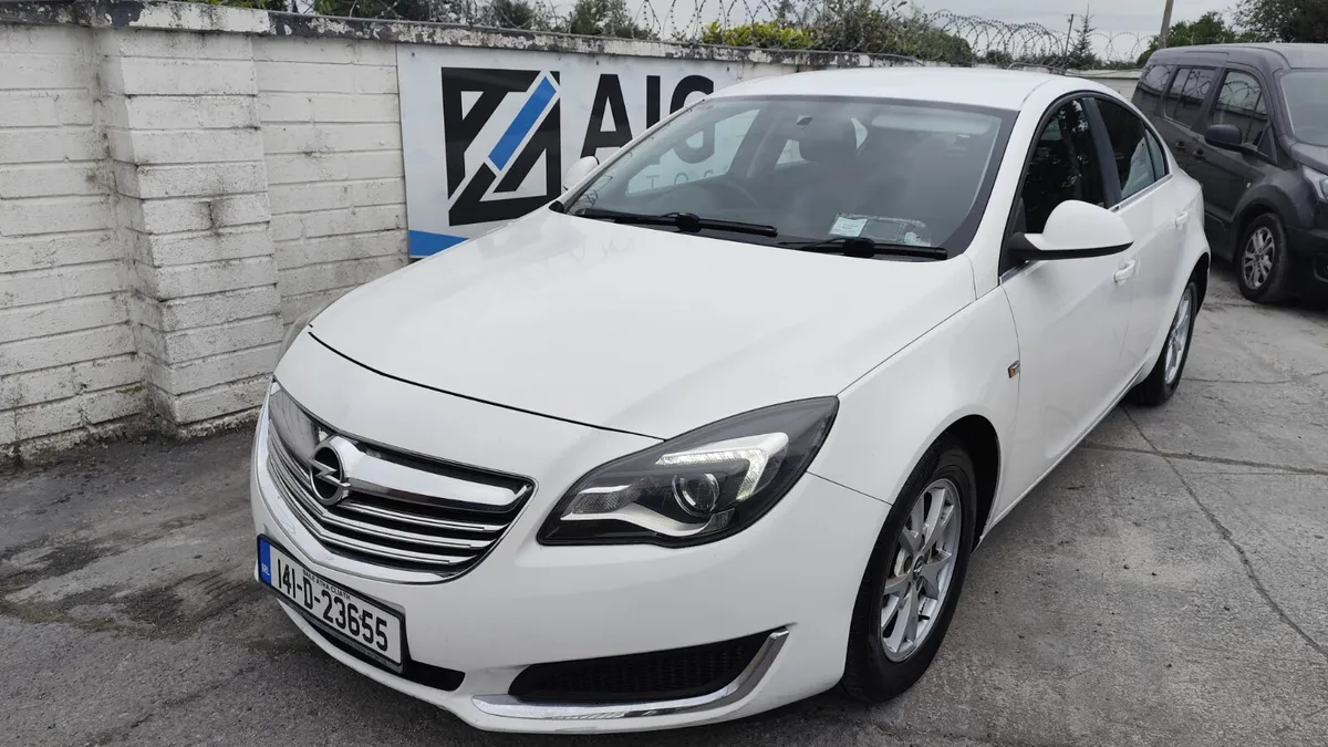 Opel Insignia 2014 - Image 1