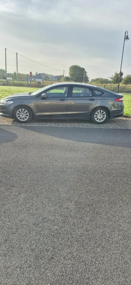 Ford Mondeo 2017 - Image 2