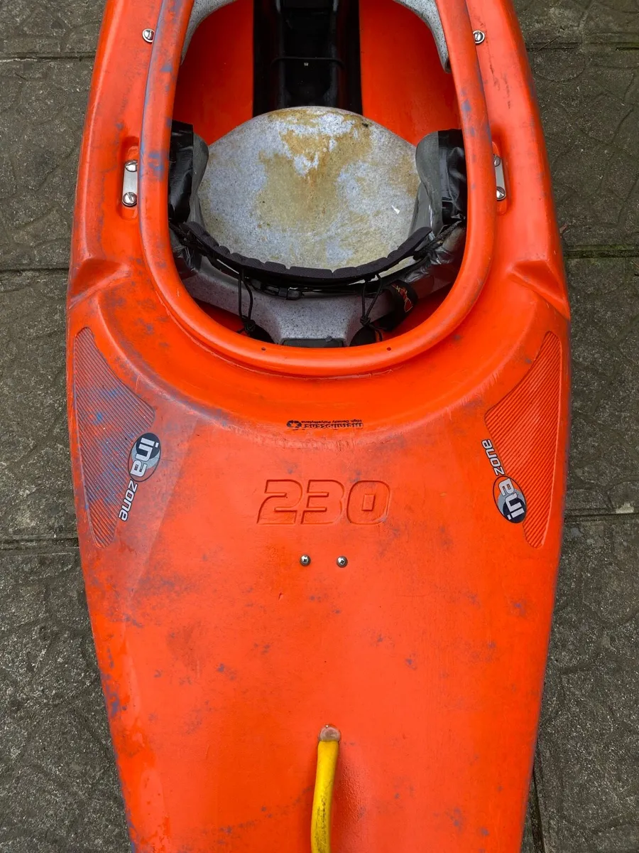 Kayak - Image 4
