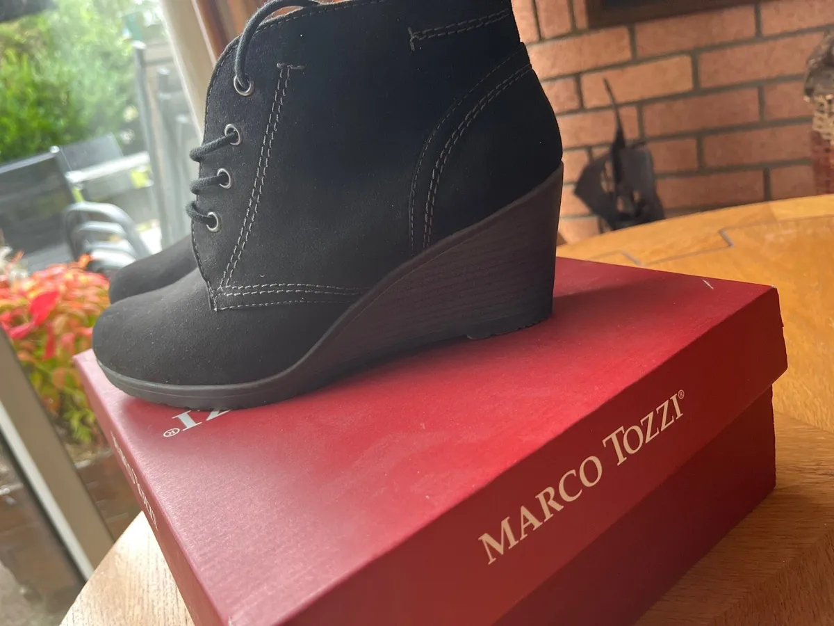 Footwear - Image 3