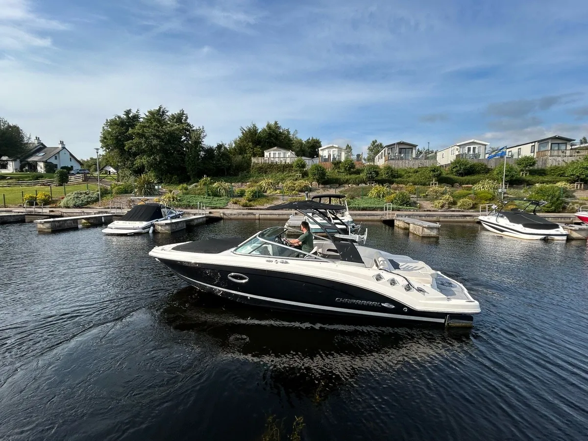 2017 Chaparral 246  Wake Surf Edition Sports boat - Image 3