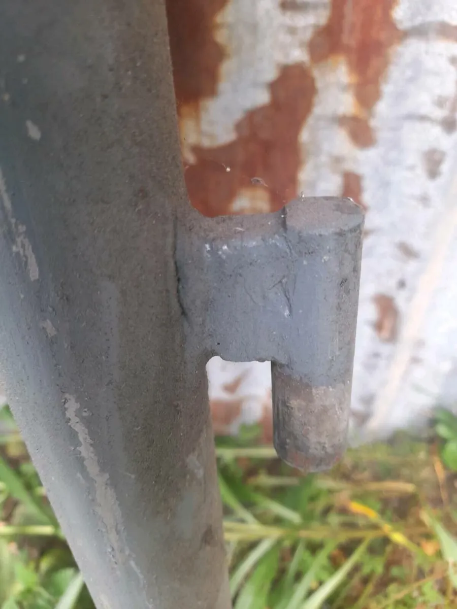 Gate - Image 3