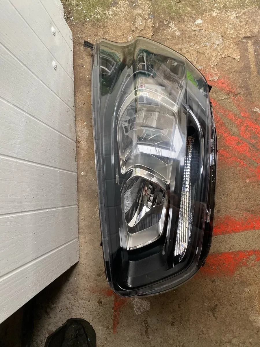 2018-2022 Ford transit custom headlight - Image 1